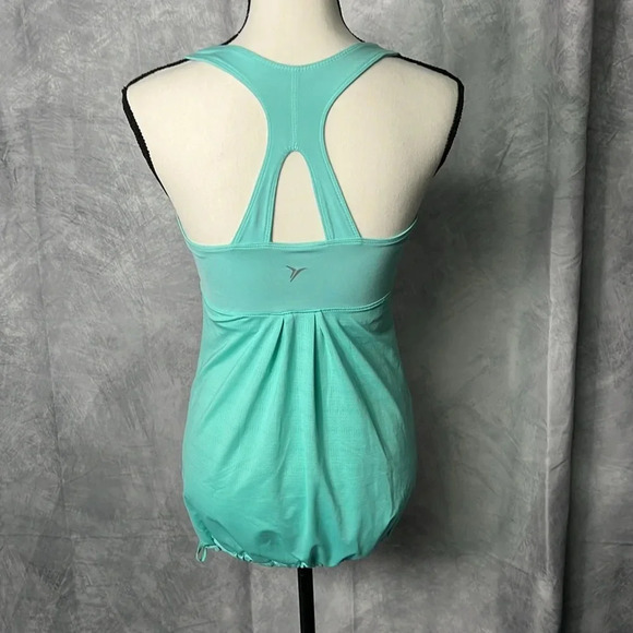 Old Navy Active Loose Fit Racerback Tank - Small - Picture 5 of 11